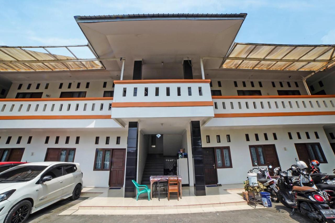 Oyo 90751 Graha Sei Batugingging Hotell Medan Eksteriør bilde